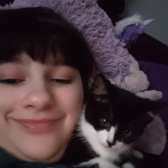 Meet your Posher, Emma - Picture 6 of 8